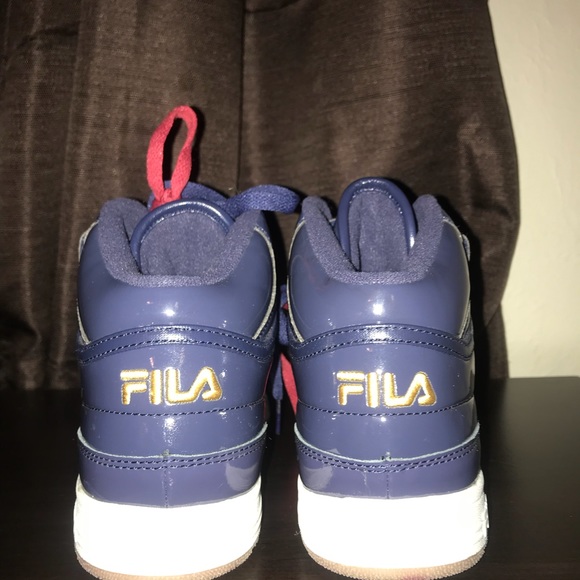 FILA - Picture 3 of 4